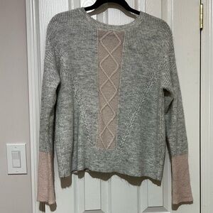 Design History Gray and Pink Women's Sweater